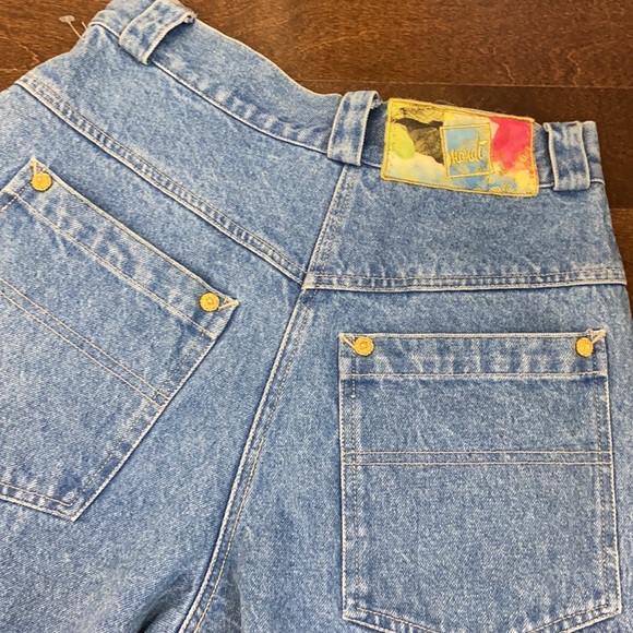 Fun Vintage High Waisted Denim Shorts with Gold Embroidered Details - Picture 6 of 9